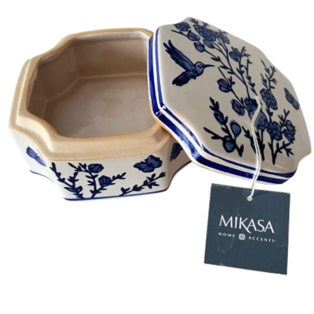 NEW Mikasa Chinoiserie Blue and White Porcelain Trinket Box- Large